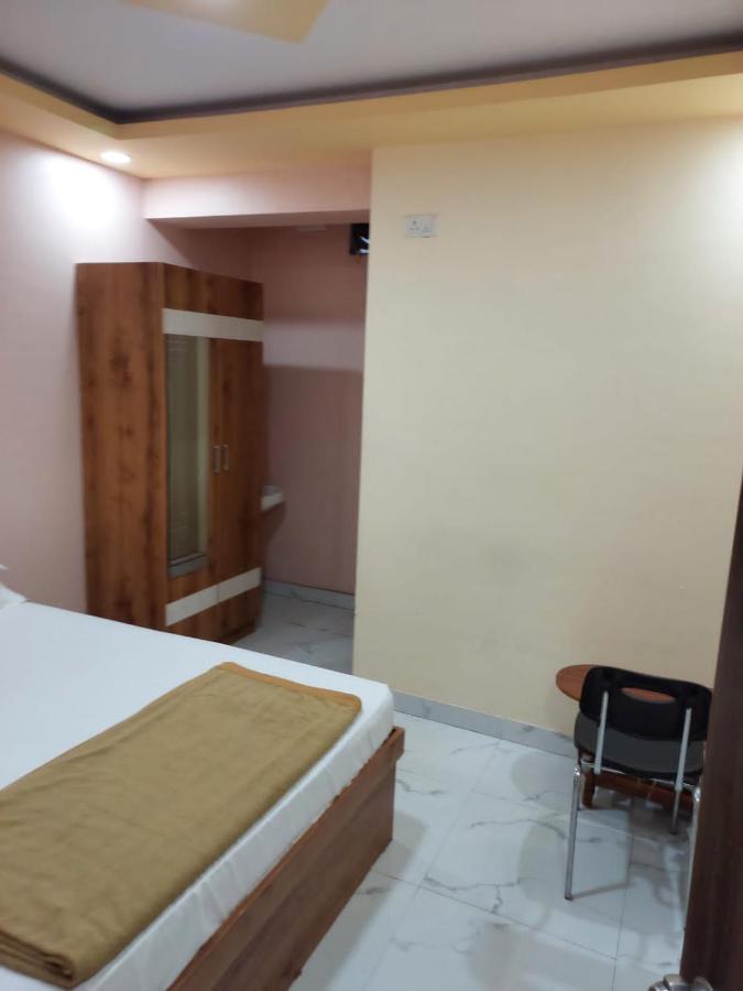 Mandara Comforts Hotel Бангалор Екстериор снимка