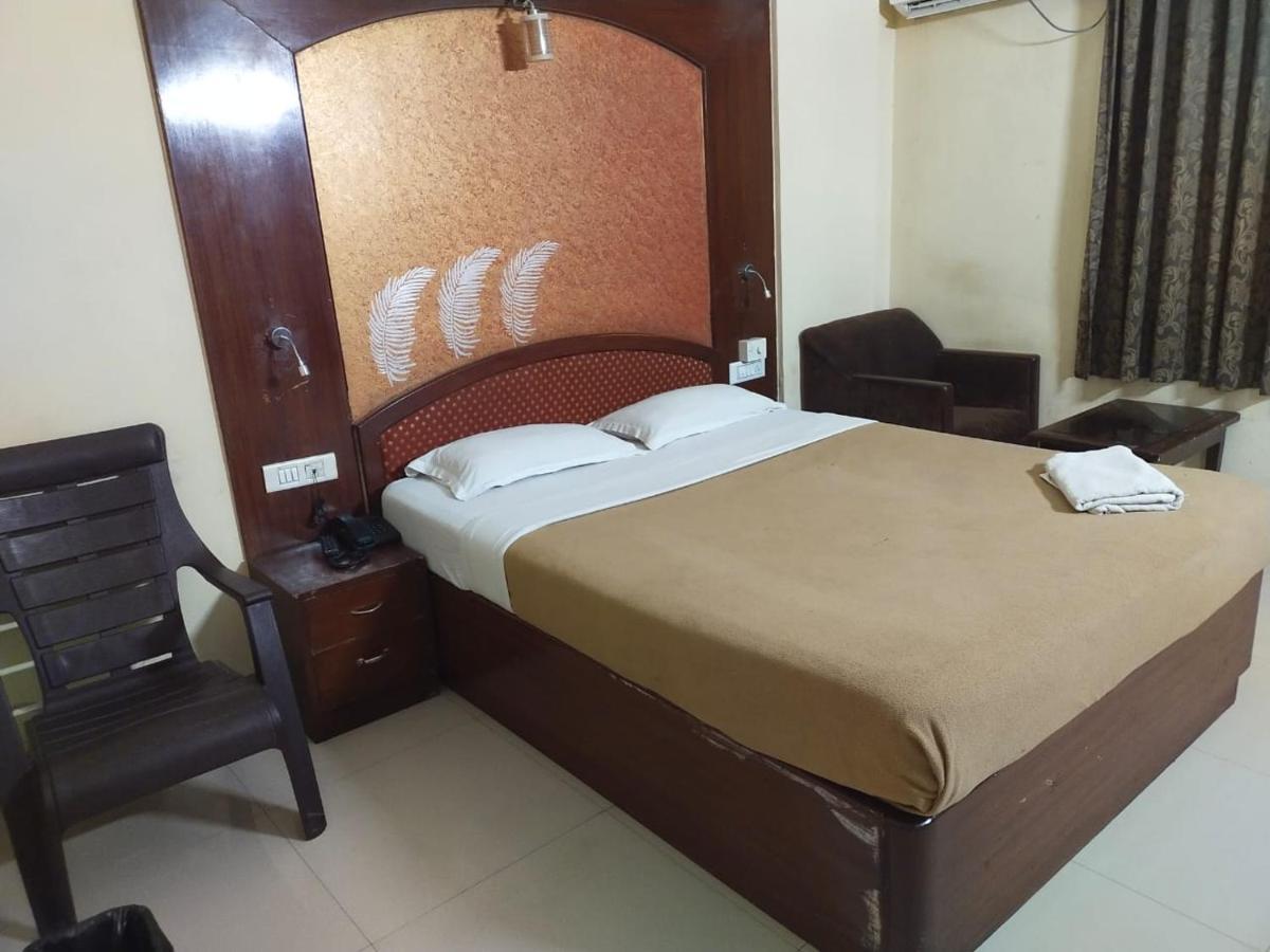 Mandara Comforts Hotel Бангалор Екстериор снимка