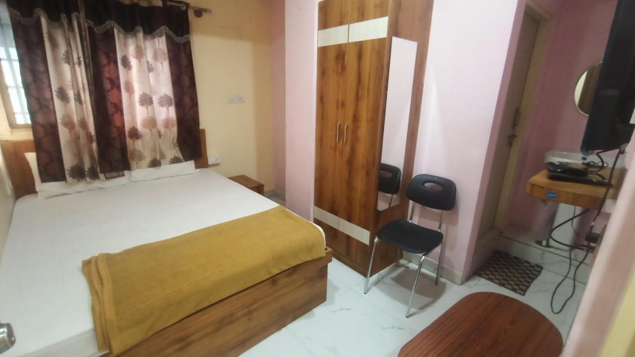 Mandara Comforts Hotel Бангалор Екстериор снимка